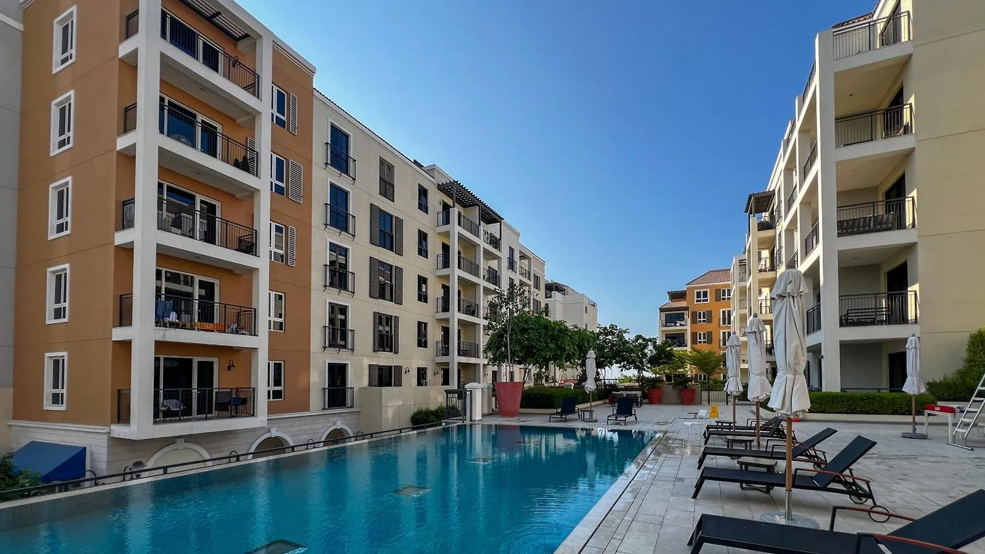 דובאי Exquisite 2Br Apartment In La Cote Building 5 0*,